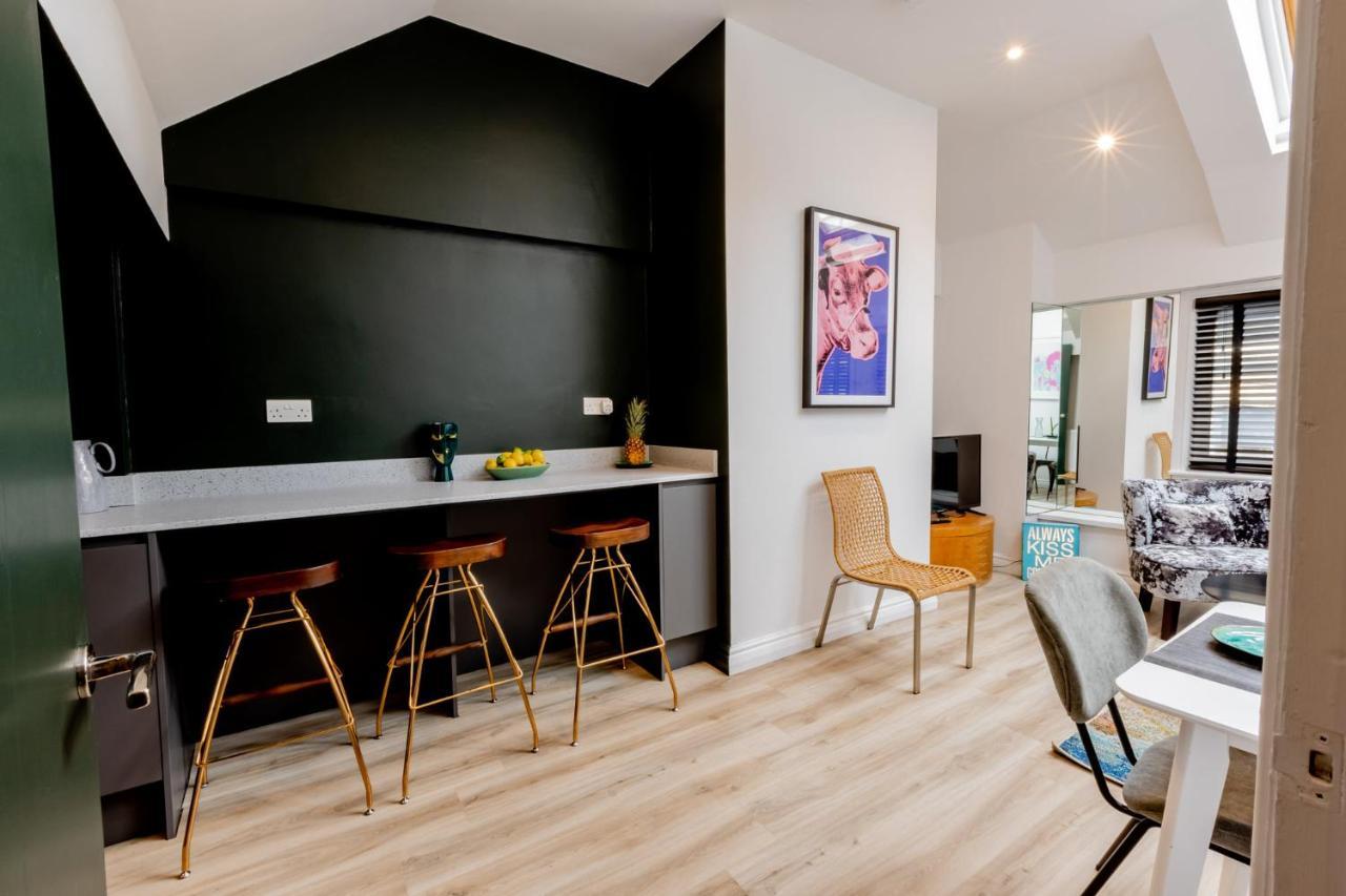 Modern 2 Bedroom Queen Street Apartment NWI Zewnętrze zdjęcie